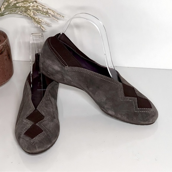 🛍️Dark gray suede VANELI‎ slip on shoes size 7. - Picture 1 of 7